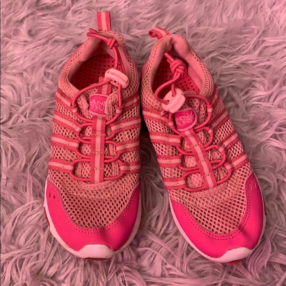 Sand N Sun water shoes